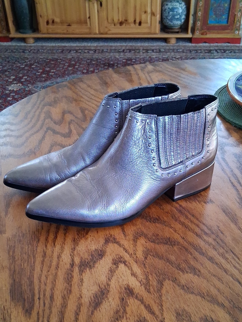 Marc Fisher Idalee Metallic Silver Leather Pointed-Toe  Ankle Boots Size 9